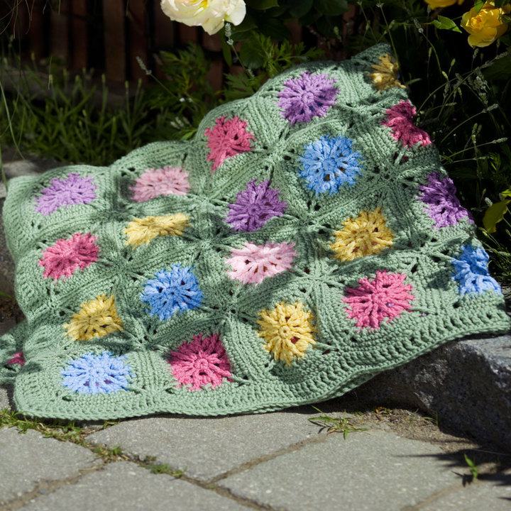 7 Crochet Flower Blanket Patterns Free To Download Now  - Flower Crochet Blanket Pattern