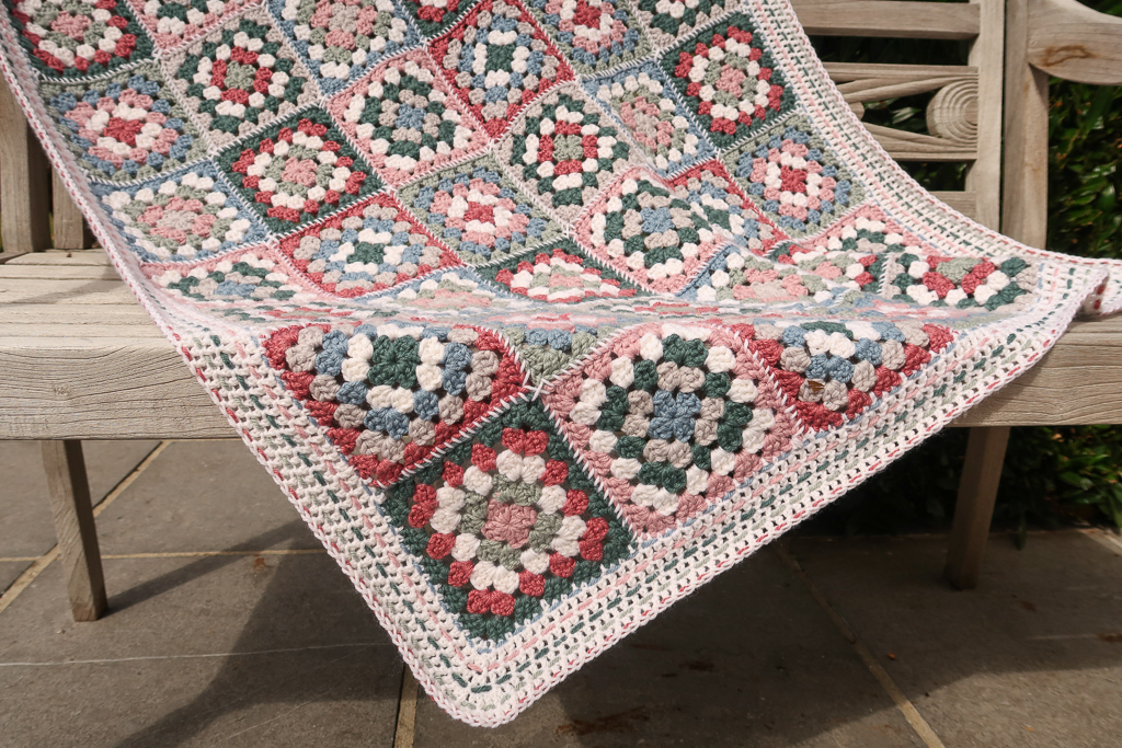 Adelie Granny Square Blanket Knitting With Chopsticks - Large Granny Square Blanket Crochet Pattern