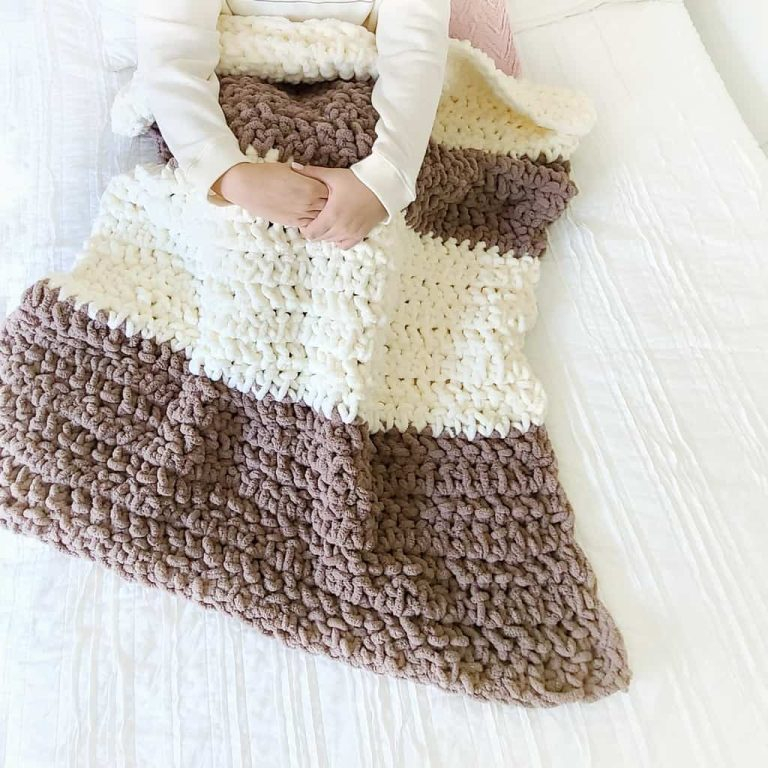 All About Bernat Blanket Yarn plus 26 Free Crochet Patterns Easy  - Bernat Big Blanket Yarn Crochet Patterns Free