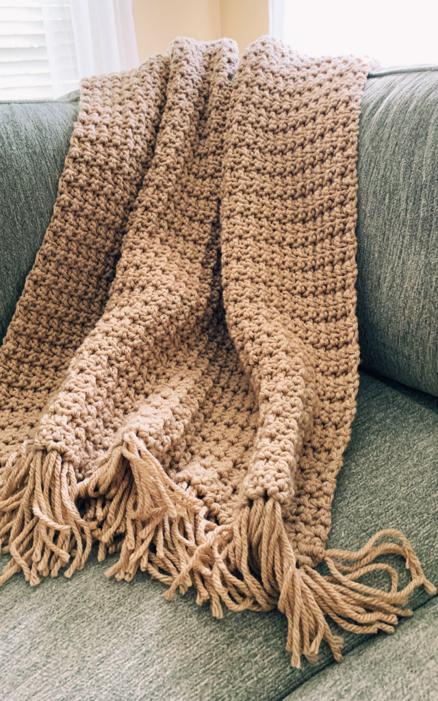An Easy Chunky Crochet Blanket Pattern The Cora Blanket - Crochet Chunky Blanket Pattern