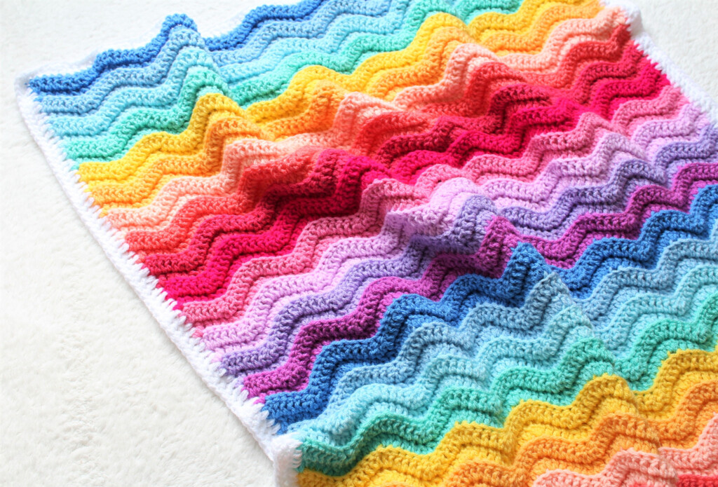 Chunky Rainbow Ripple Baby Blanket Free Crochet Pattern Truly Crochet - Easy Chunky Crochet Blanket Patterns Free