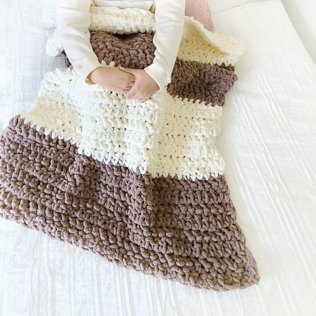 Crochet Weighted Blanket Using Bernat Blanket Extra Easy Crochet Patterns - Large Crochet Hook Blanket Pattern