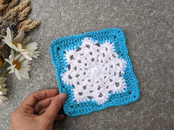 Free Crochet Snowflake Granny Square Pattern Video Tutorial Crochet  - Snowflake Crochet Blanket Pattern Free