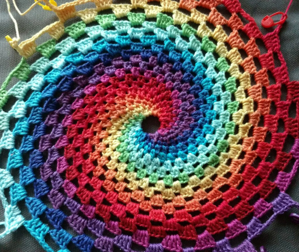 Free Spiral Crochet Pattern - Spiral Crochet Blanket Free Pattern