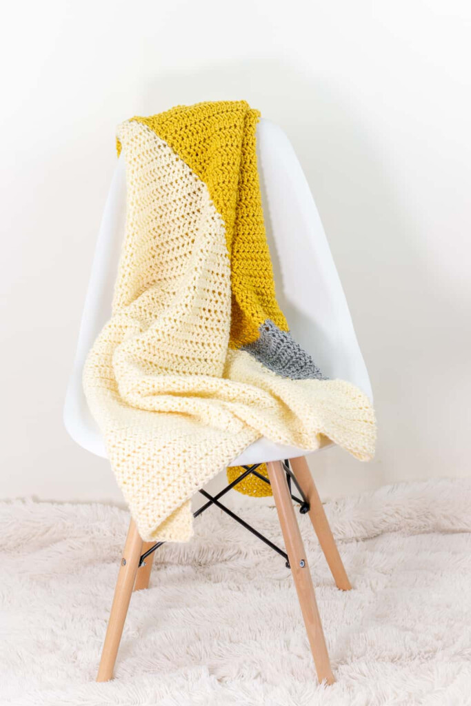 How To Crochet A Triangle Pattern Blanket Easy Crochet Patterns - Triangle Crochet Pattern Blanket