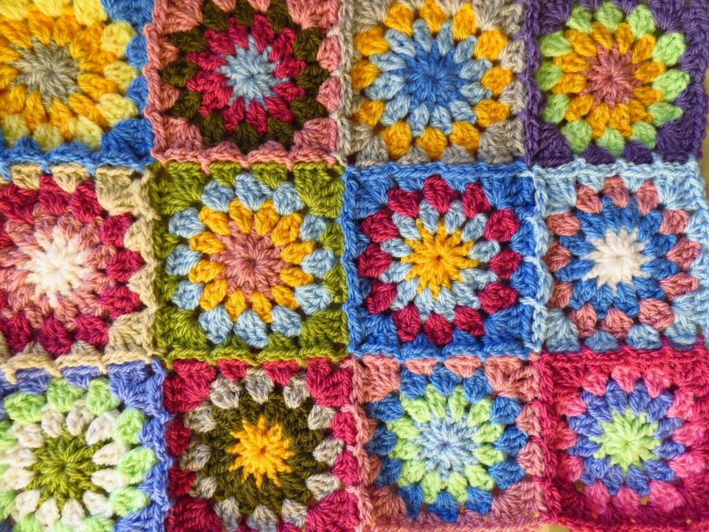 Little Sunburst Square Crochet Kingdom - Sunburst Crochet Blanket Pattern