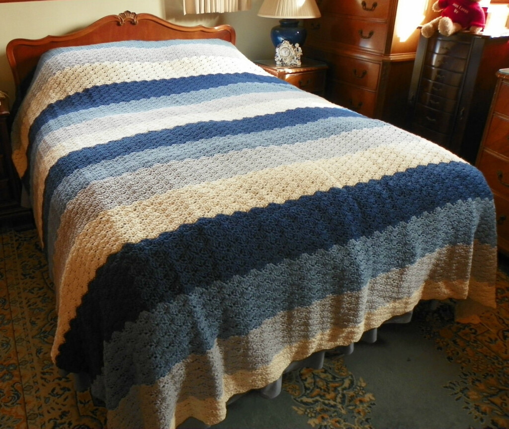 Queen Sized Shell Pattern Crochet Bedspread - Queen Size Crochet Blanket Pattern