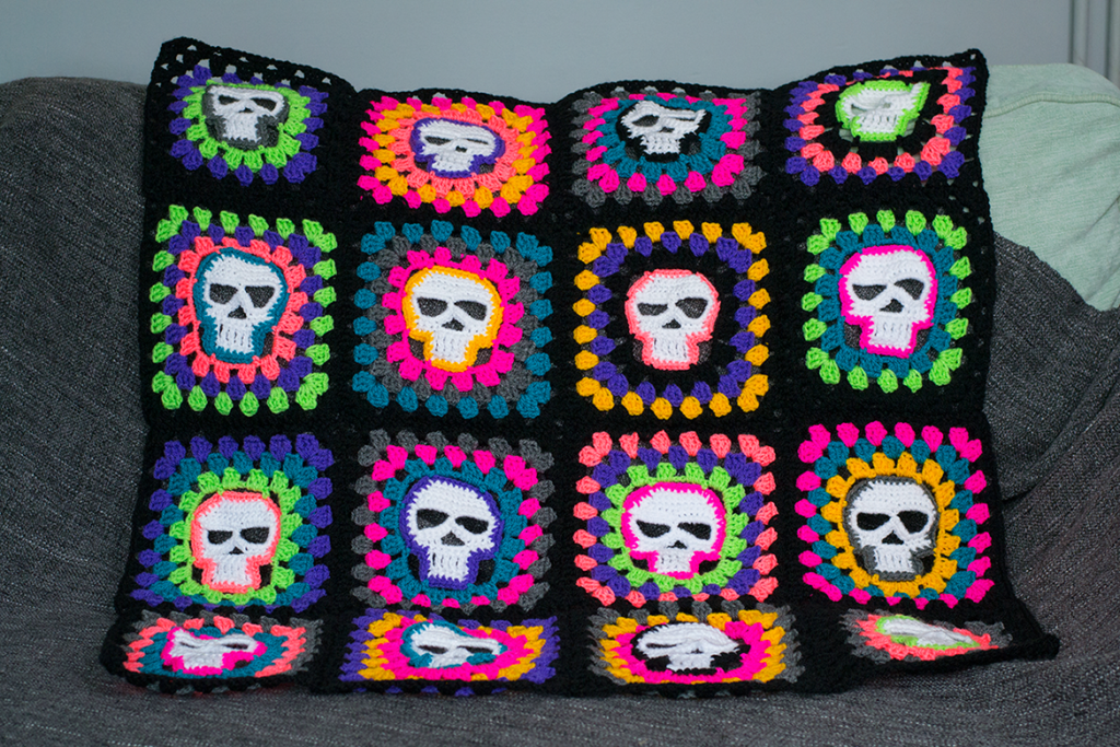 Skull Granny Square Free Pattern Web Halloween Granny Square Free  - Skull Blanket Crochet Pattern Free