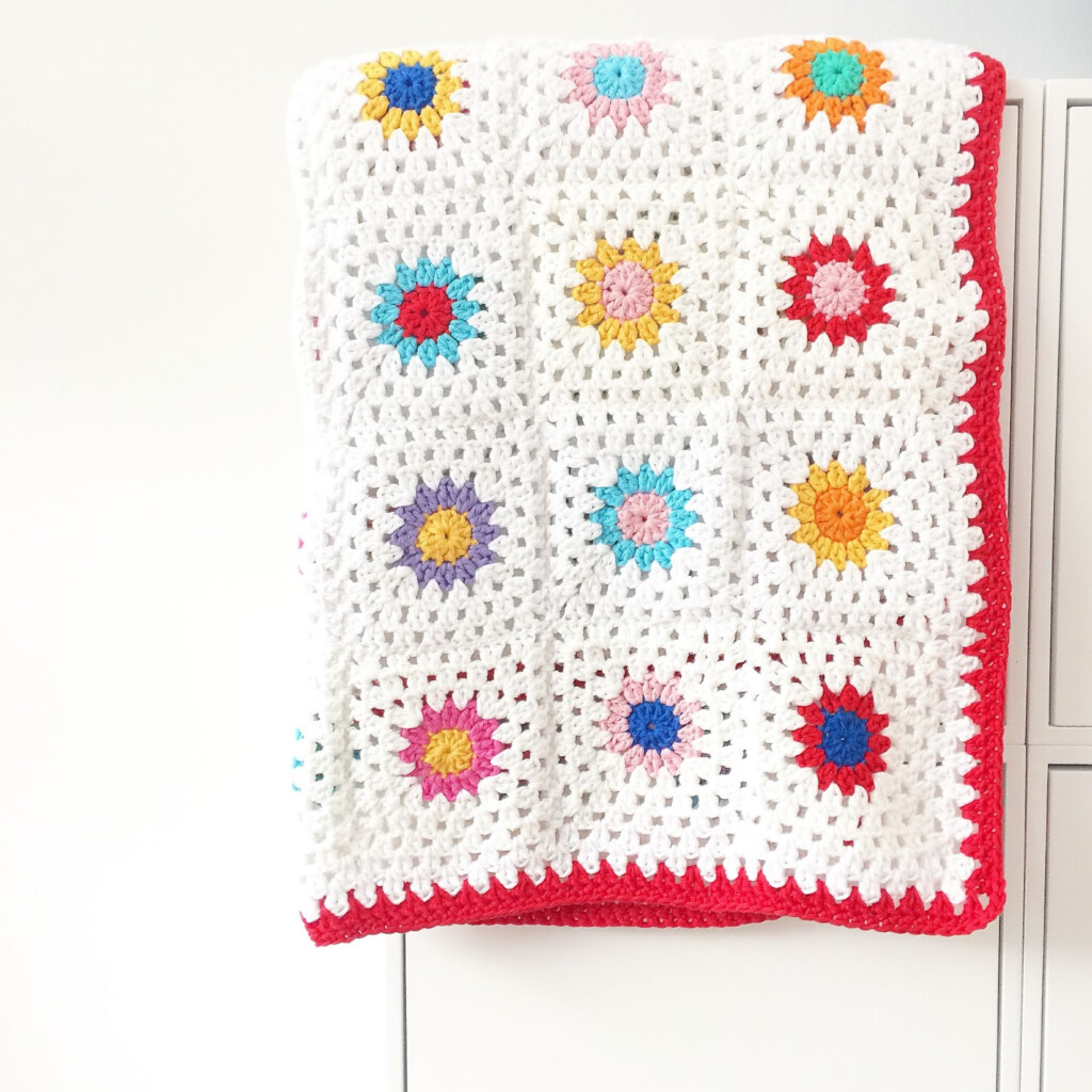 Sunburst Blanket ANNEMARIE S CROCHET BLOG Bloglovin  - Sunburst Crochet Blanket Pattern