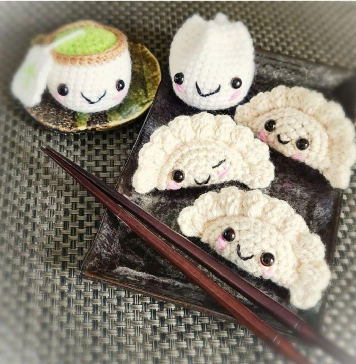 Sushi Crochet Pattern - Sushi Roll Blanket Crochet Pattern